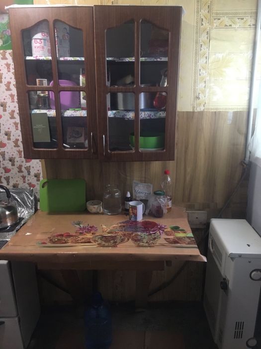 Продається частина будинку , центр