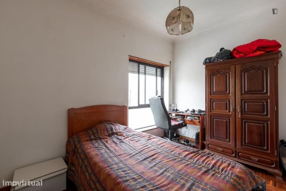 Quarto - localizado em Arregaça Coimbra