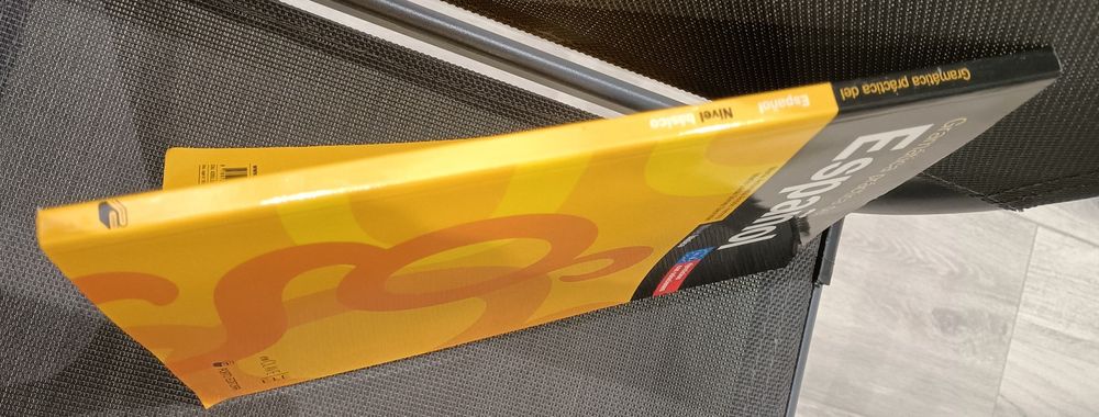 Gramática práctica del Espanol y soluciones