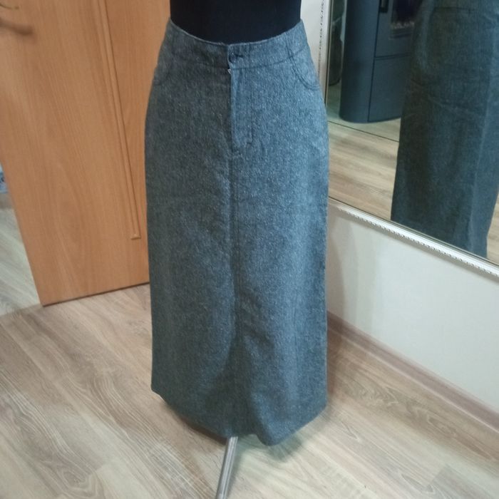 Трикотажний піджак та шерстяна спідниця H&M