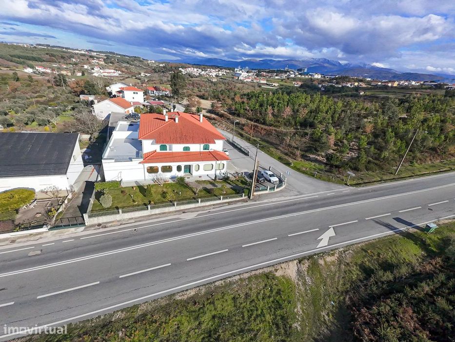 Armazém com Potencial Único de Expansão Empresarial