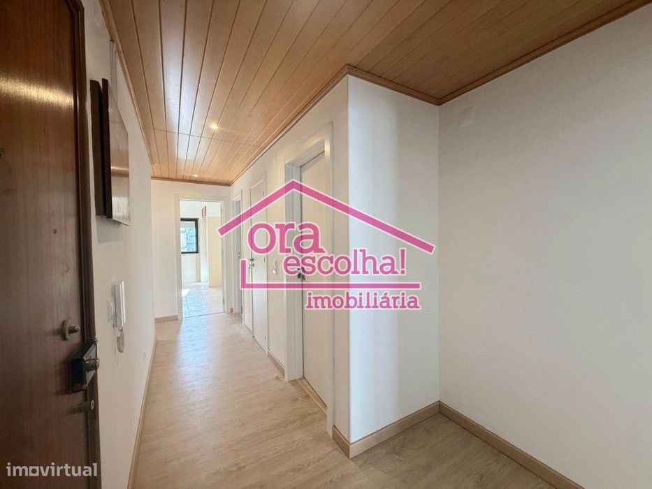 Apartamento T3 com Suíte, Roupeiros, Varanda e Marquise nas Paivas!