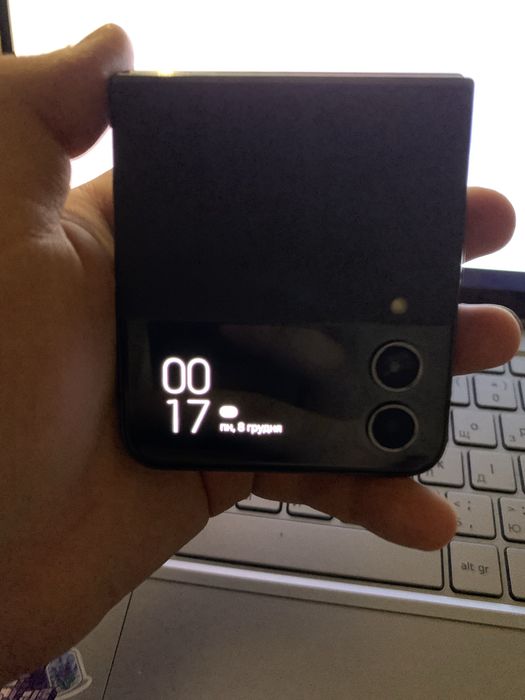 Samsung Galaxy Z Flip 4 запчастини