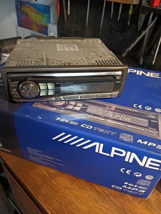 Auto Rádio Alpine CDE-9846R