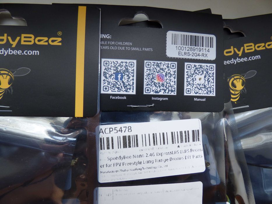 SpeedyBee Nano 2.4G ELRS приймач для FPV дрона