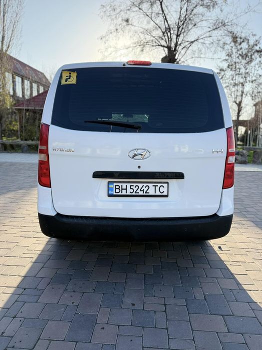 Hyundai H-1, 2012 р, 2,5 л дизель турбіна, Вантажний бус з пневмою!!!