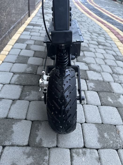 Електросамокат Kukirin G4