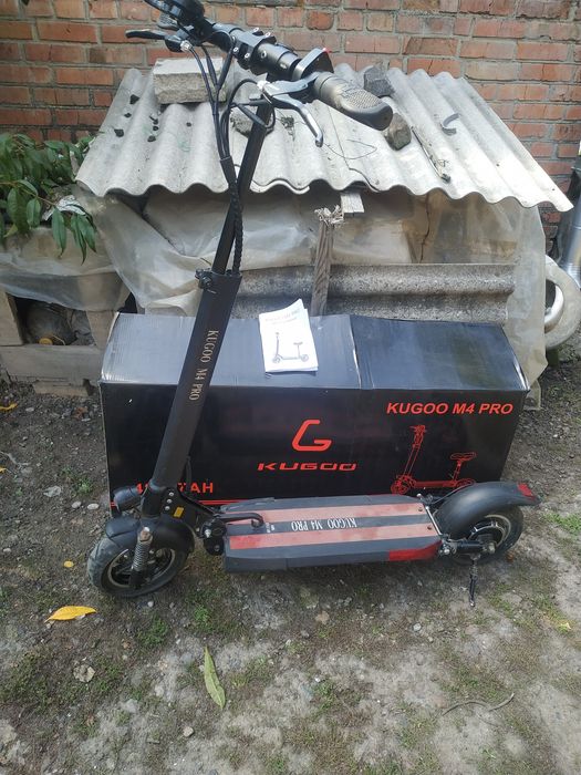 ЕлектросамокатKugoo M4 Pro