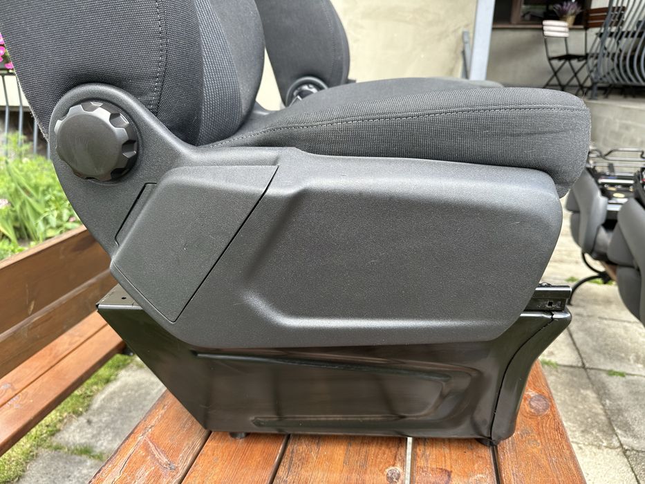 Fotel pasażera prawy mk8 transit