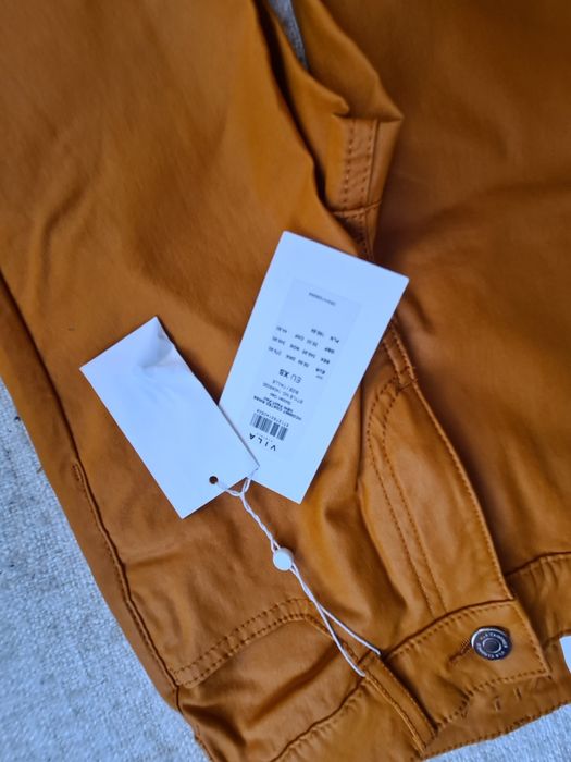 Spodnie rurki woskowane Vila rozm. XS nowe