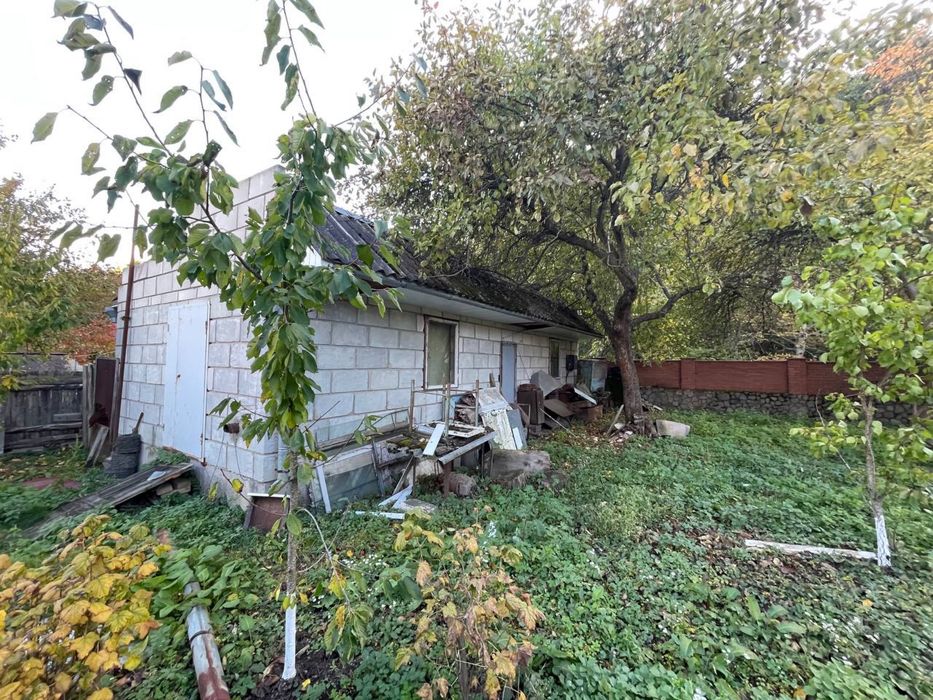 Продам Дом 140м с. Забуянье 53сот участок под Киевом 60км до метро