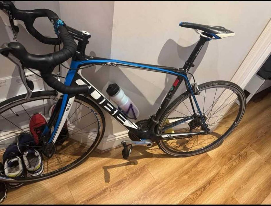 Cube Agree full carbono