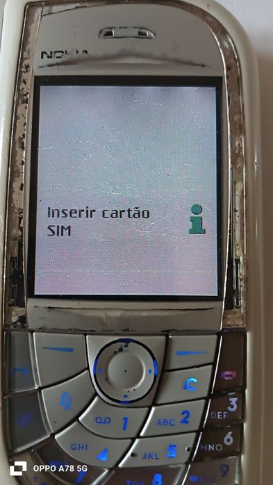 Nokia 7610 c/ carregadores e fones
