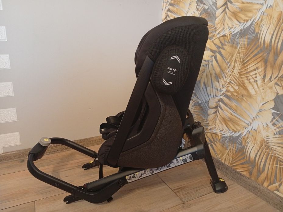 Sprzedam fotelik samochodowy Axkid Minikid one 2