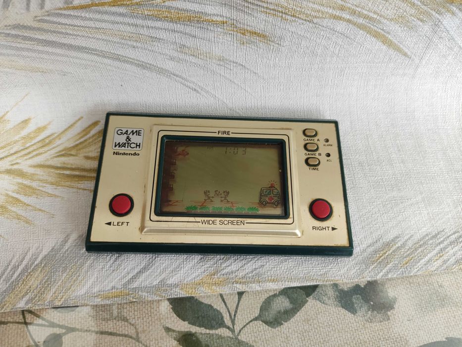 FireGame & watch by Nitendo
Original from the 80s.64586073126402120