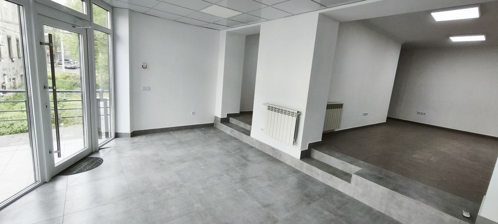 Оренда Центр міста комерційного приміщення  21--30 м2
