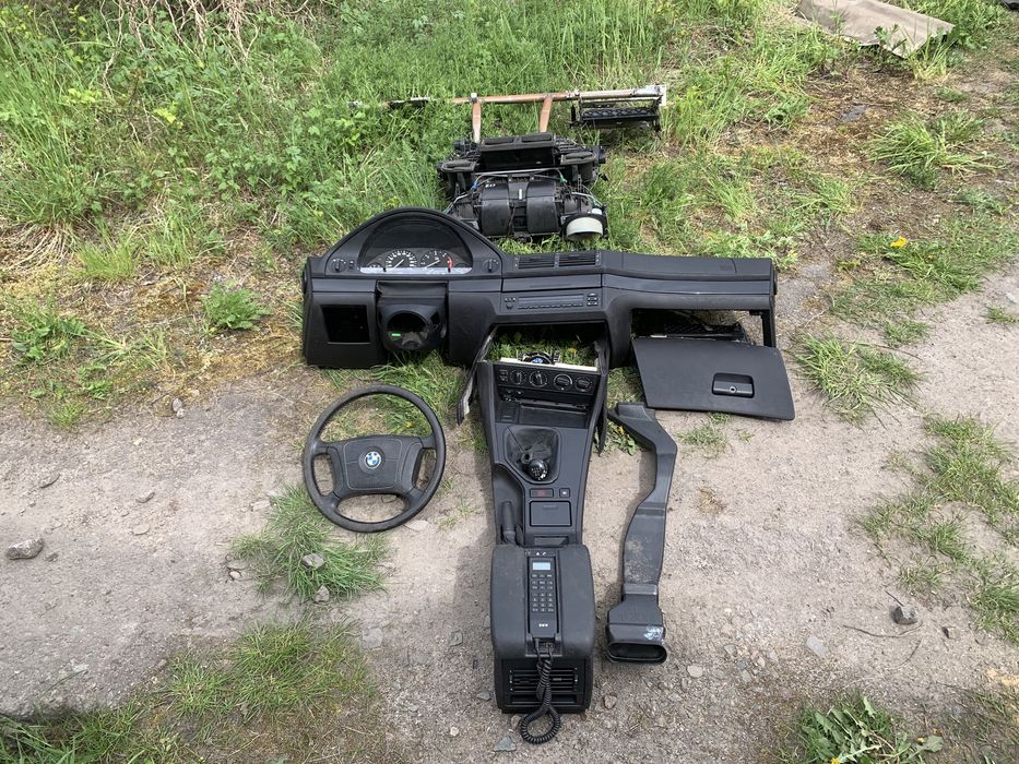 Торпедо панель спидометр BMW Бмв e32 e34 e36 е38 е39 е46 e53