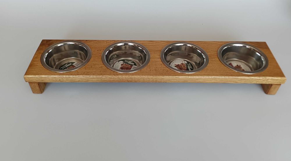 Stojak na miski dla psa lub kota 4 x 0,22l