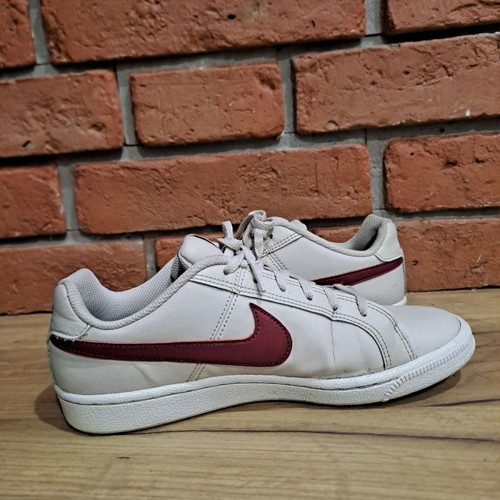 Buty nike Court Royale (GS) Desert Sand/Red Crush/White w r
