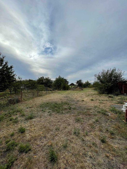 Продам ровный участок и 3 к дом под ремонт Таромское