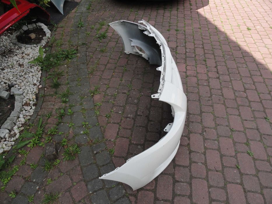 Toyota Auris 2 Zderzak przód 06-09