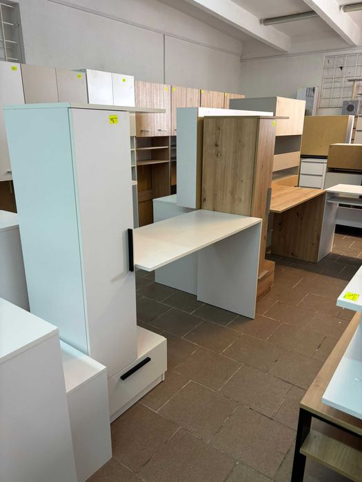 Sprzedaż mebli outletowych