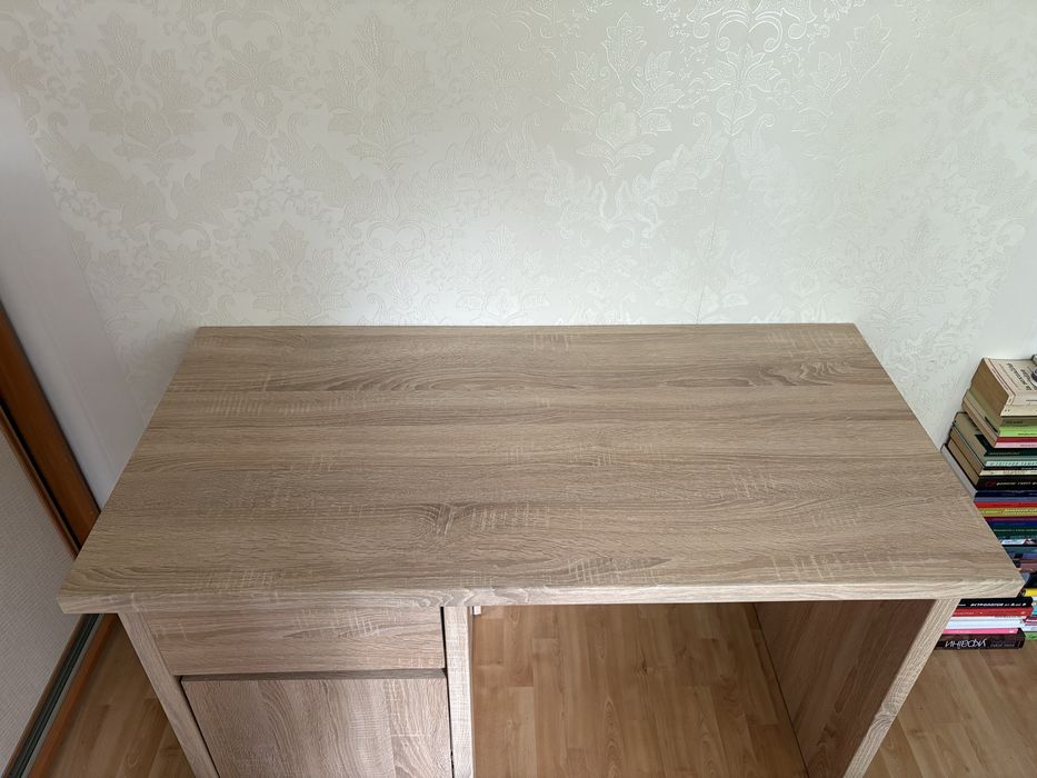 Компьютерный письменный стол 120х60