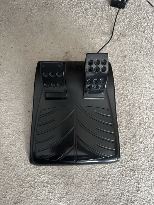 Logitech driving force gt 900°