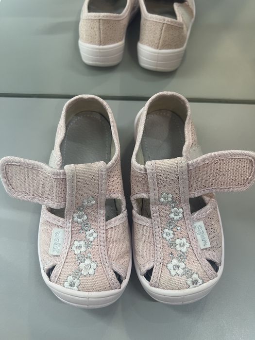 Тапочки в садочок/Тапочки для дівчинки Waldi 25 розмір