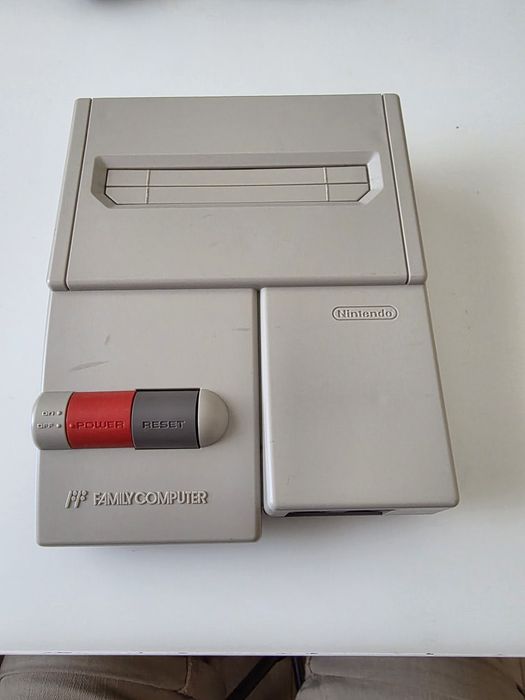 Consola Nintendo / consola Famicom Familv Computer (HVC-101)