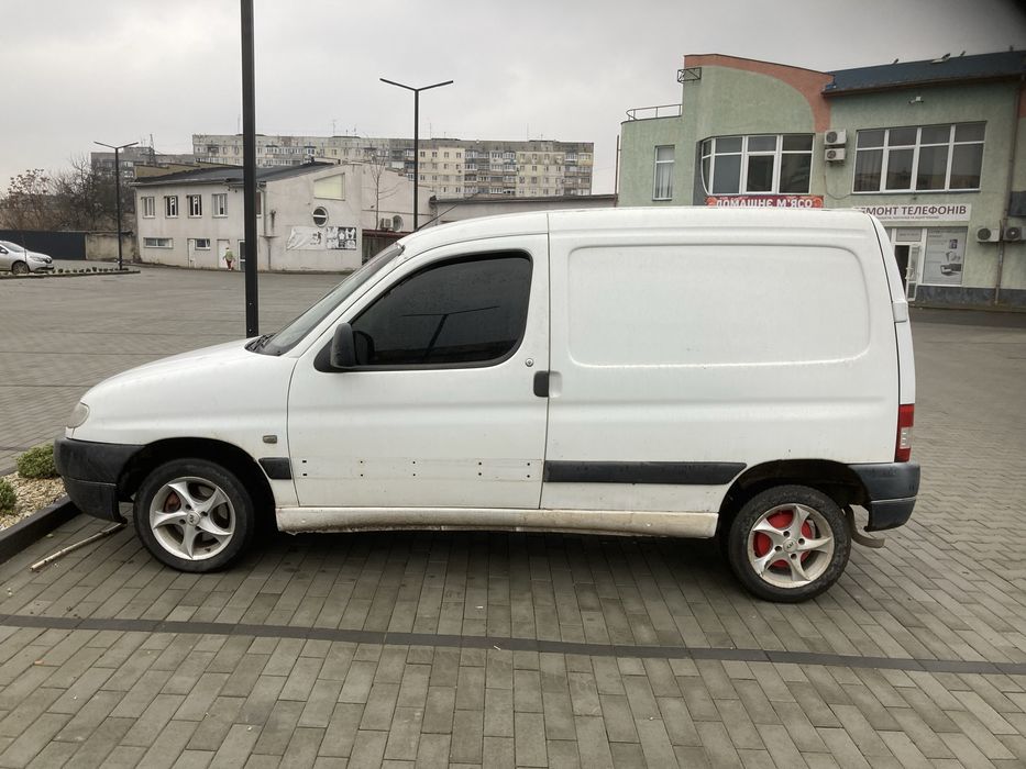 Пежо partner по запчастинах m49 та m59