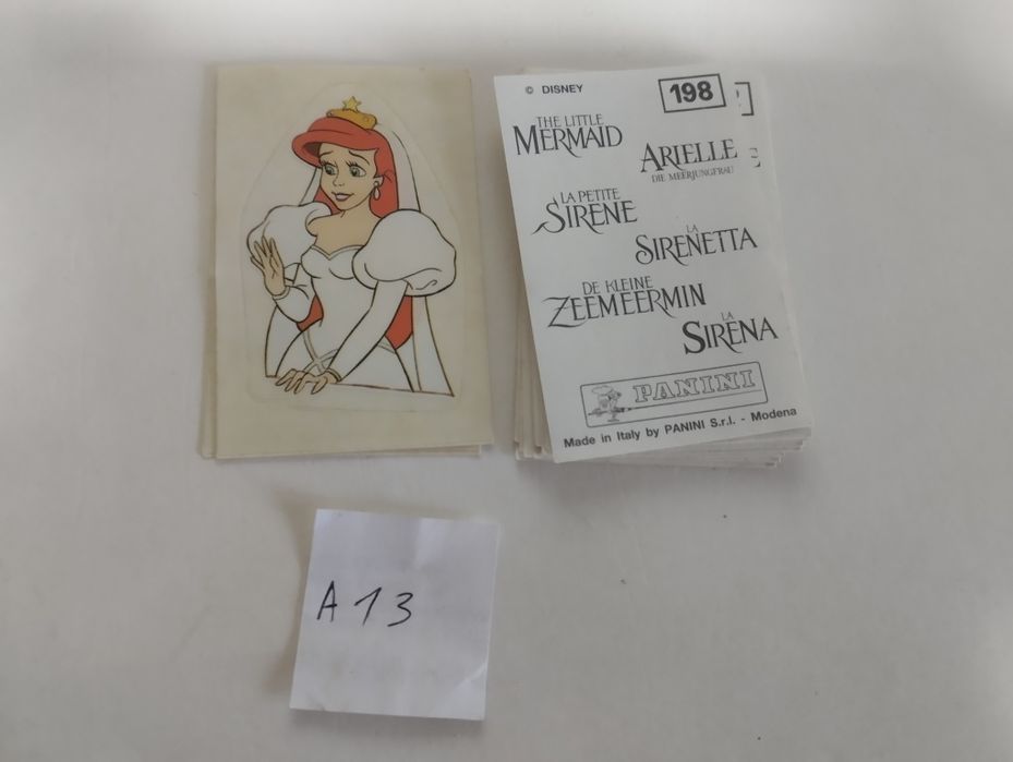 (A2) Cromos de 8 coleções