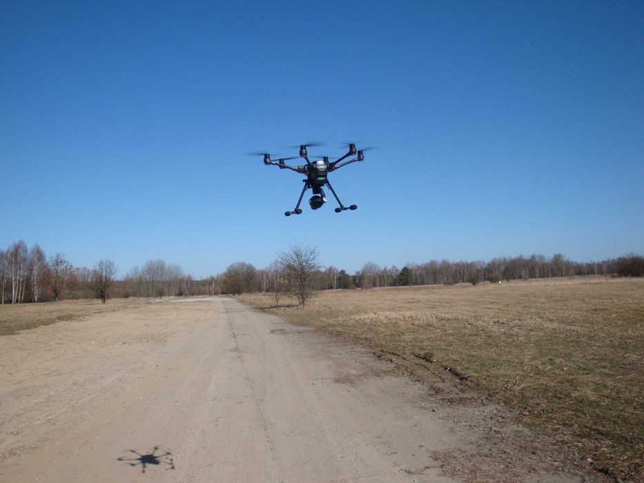 dron Yunecc Typsoon H  Intel nowe baterie 8050mAh