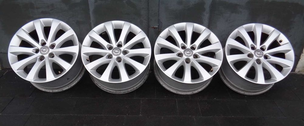 Oryginalne felgi OPEL 17 cali 5x110 Meriva B, Astra, Vectra Alfa Romeo