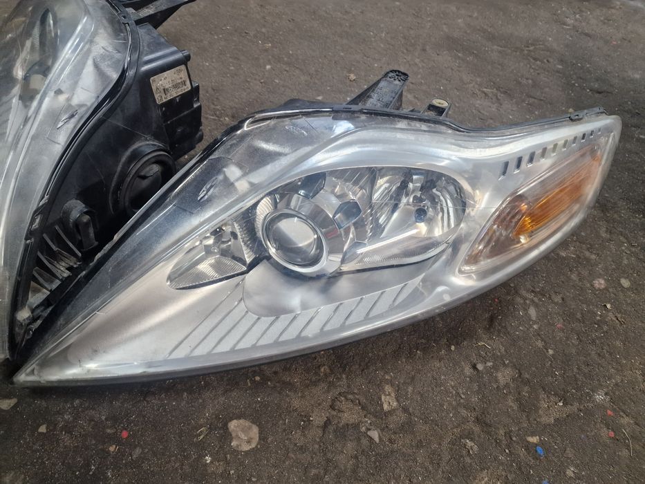 Lampa,reflektor lewy Mondeo mk4 xenon Europa