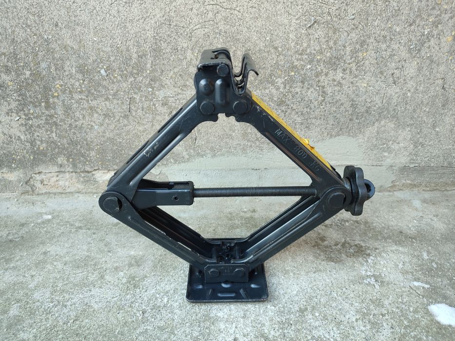 Домкрат Fiat підходить до форд фокус 2/3 та інших автомобілів