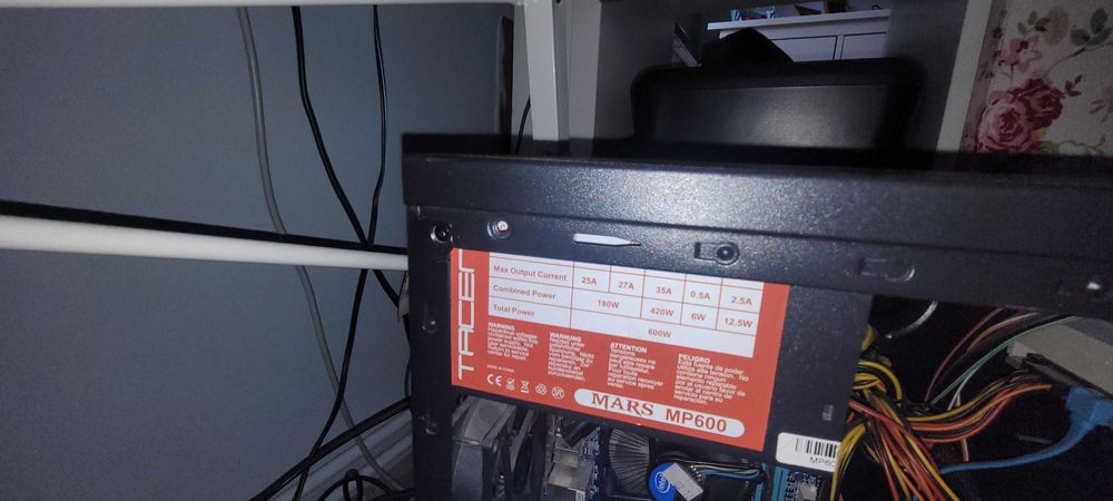 Komputer stacjonarny