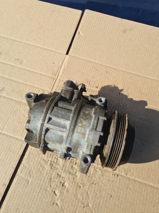 Компресор кондиціонера Land Rover Freelander