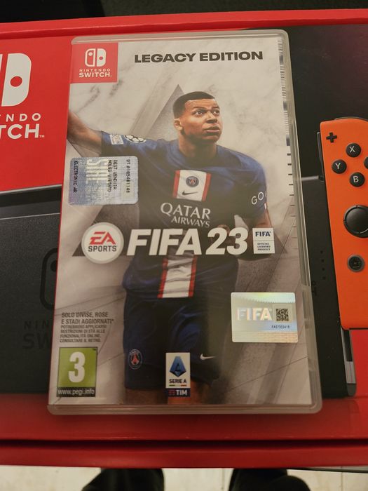 Nintendo Switch V2 + FIFA23 + Acessórios + Bolsa