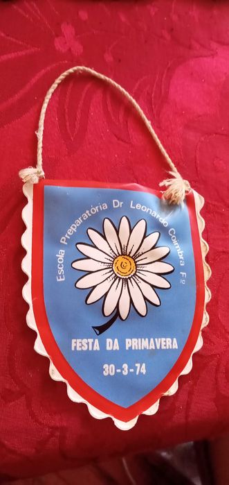 Do you want to go to the Spring Festival of 1974? Galhaderte 9E - Floral Bag - 4E Since 2E