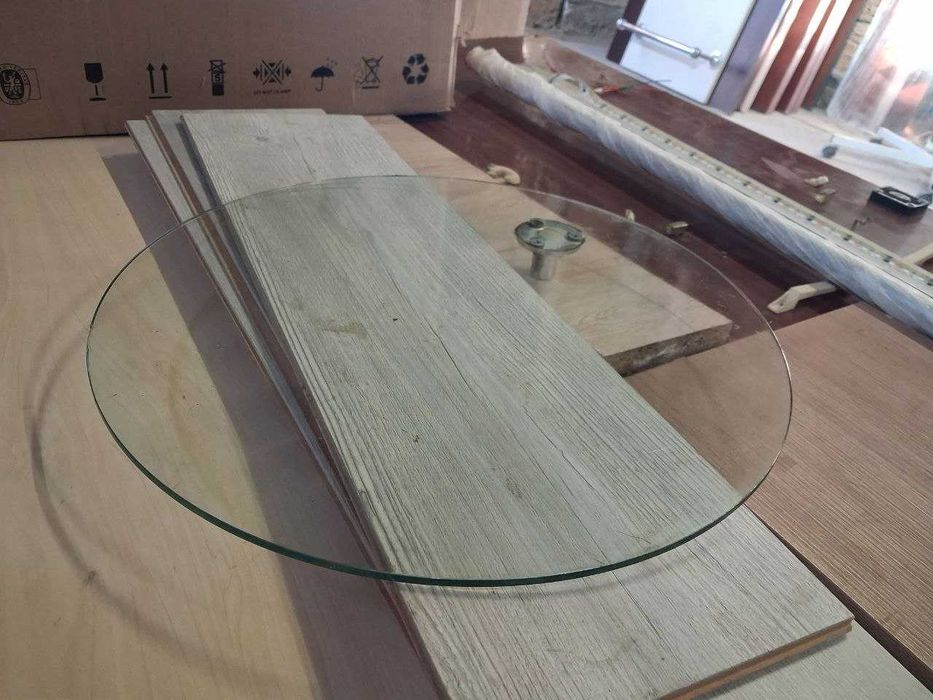 Продам столы Авангард