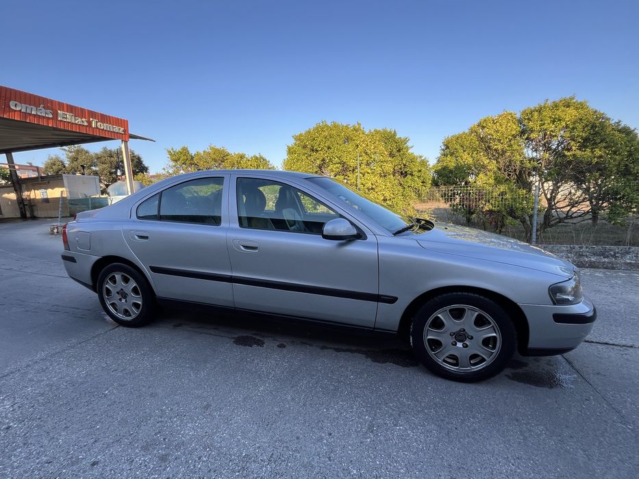 Volvo S60 t5 250cv