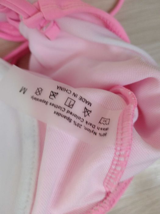 Strój kąpielowy muszelka