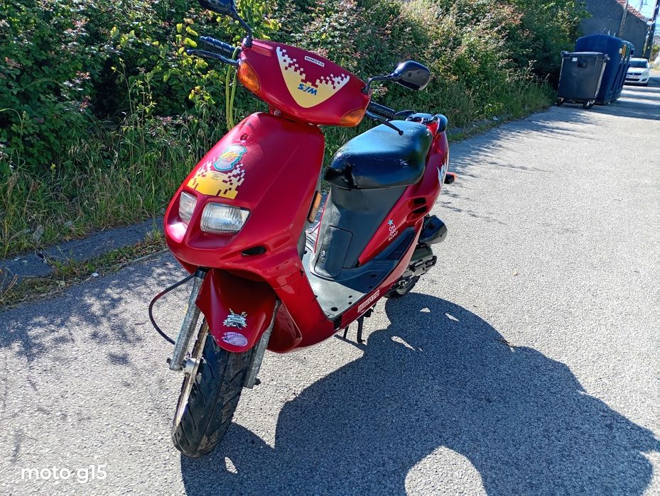 SYM  scooter 50cc muito boa