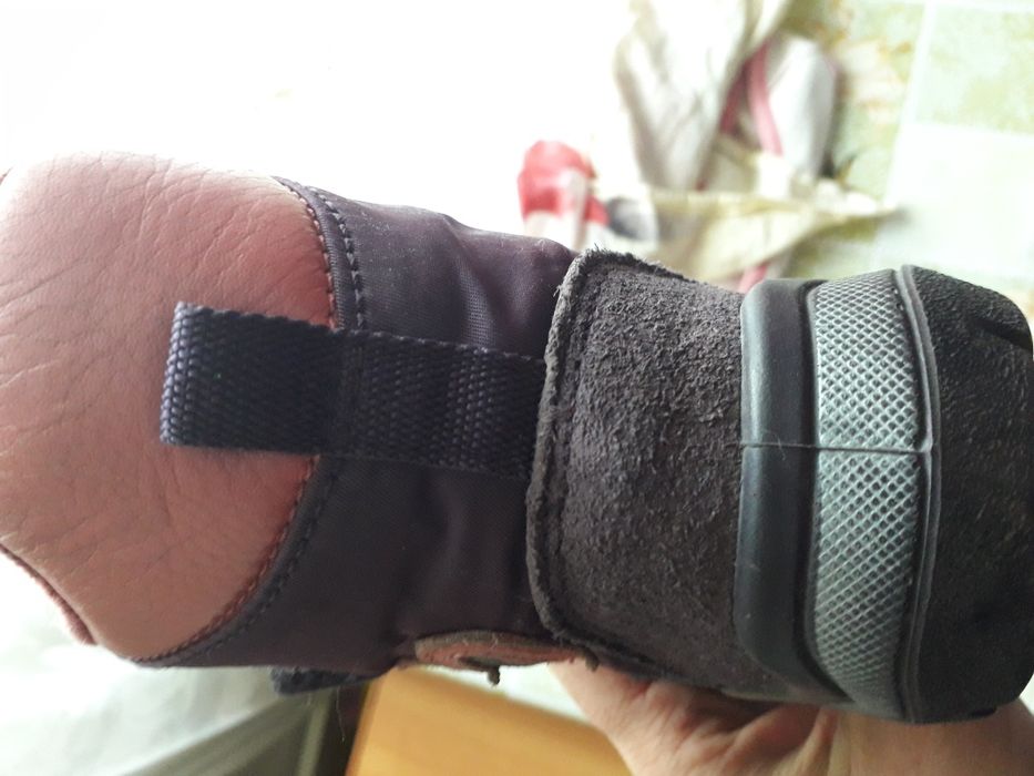 Ботинки экко.