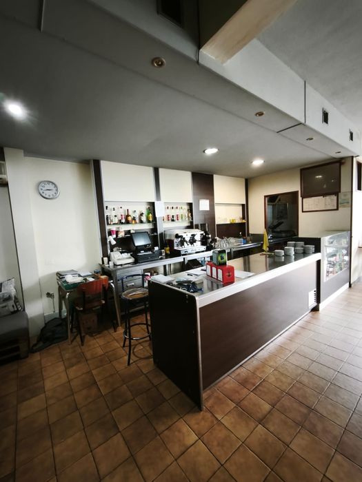 Trespasse de café em água santa