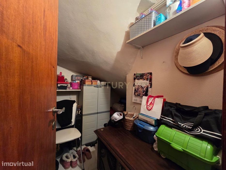 Arrendado | Andar Moradia T2 | Terraço | S. Mamede de Infesta | Invest