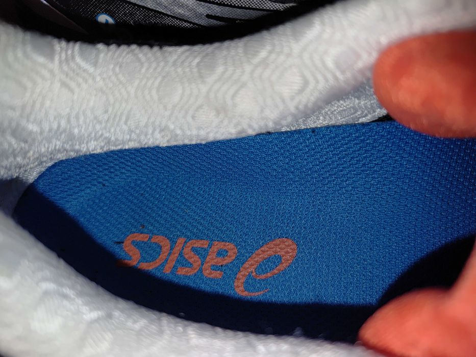 Asics 44 gel buty