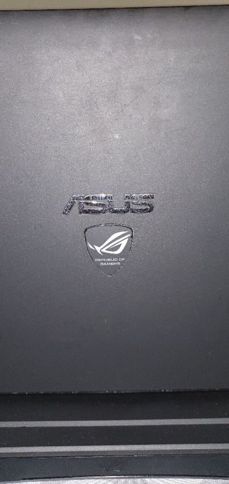 Vendo portátil gaming ASUS ROG