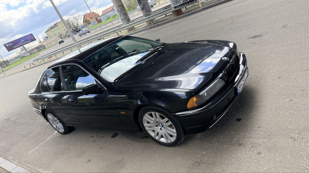 Продам BMW e39 2.5